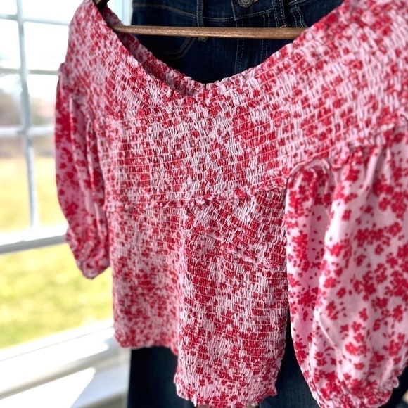 Steve Madden BB Dakota off-shoulder top, elasticized body, 3/4 length sleeves - Picture 1 of 14